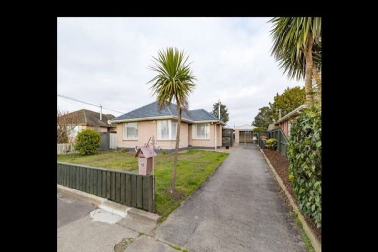 Photo of property in 12 Wimborne Crescent, Aranui, Christchurch, 8061