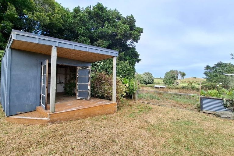 Photo of property in 18 Cumming Street, Okato, 4335