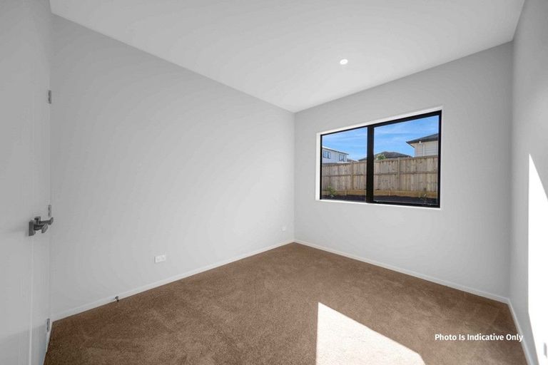 Photo of property in 60 Drumbuoy Drive, Flat Bush, Auckland, 2019