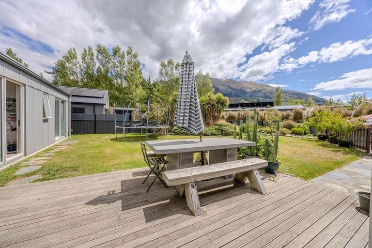 Photo of property in 14 Francis Lane, Lake Hawea, Wanaka, 9382