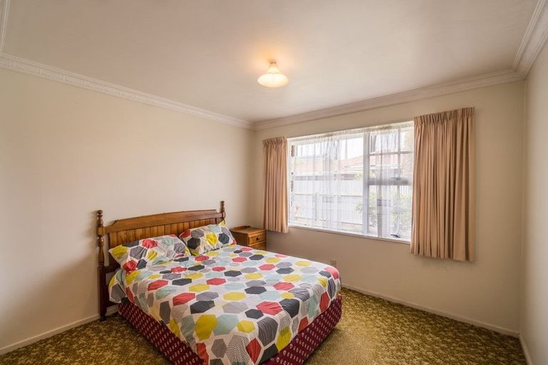Photo of property in 1 Marsden Place, Awapuni, Palmerston North, 4412