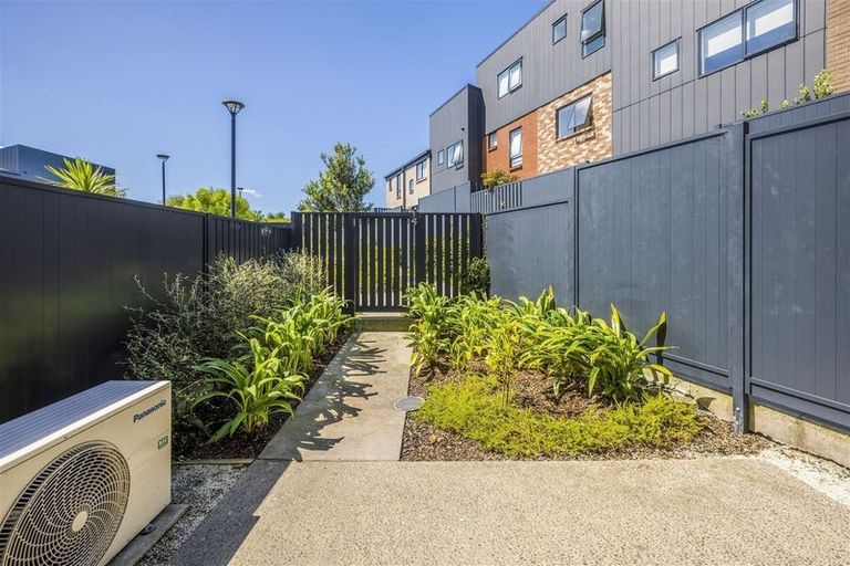 Photo of property in 50 Kotuitui Street, Manukau, Auckland, 2104