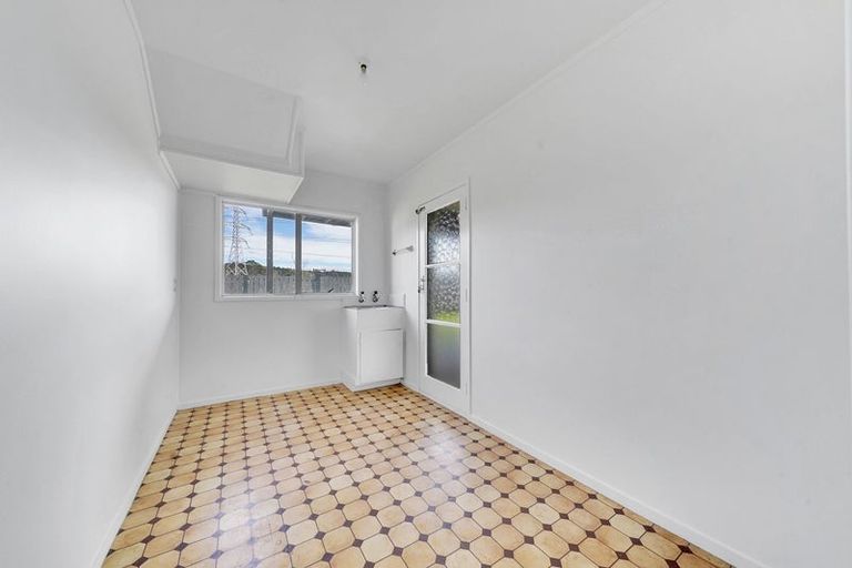 Photo of property in 6 Deacon Road, Riverhead, Kumeu, 0892