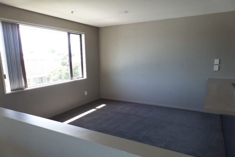 Photo of property in 174 Strickland Street, Sydenham, Christchurch, 8023