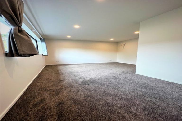 Photo of property in 17b Lavery Place, Sunnynook, Auckland, 0632