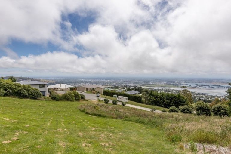 Photo of property in 10 Signal Hill Road, Mount Pleasant, Christchurch, 8081