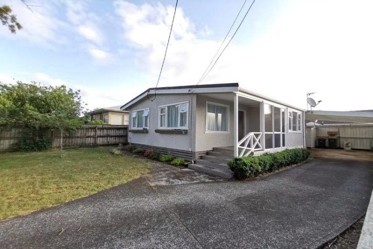 Photo of property in 1/16 Alma Road, Milford, Auckland, 0620