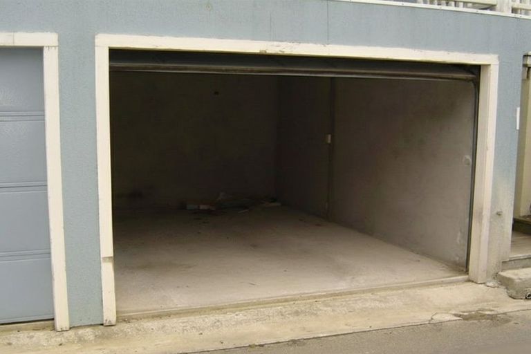 Photo of property in 5 Hanson Street, Mount Cook, Wellington, 6021