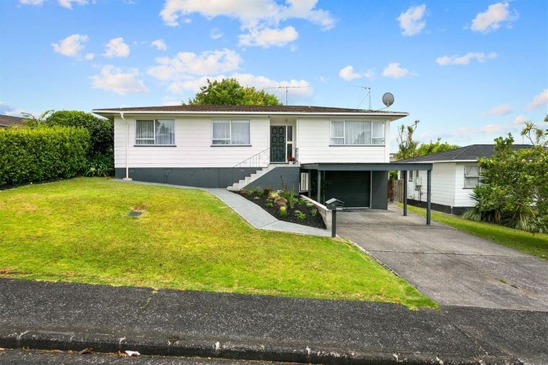 Photo of property in 13 Hewlett Road, Massey, Auckland, 0614