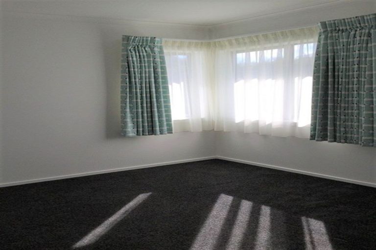 Photo of property in 1 Gardner Place, Otaki, 5512