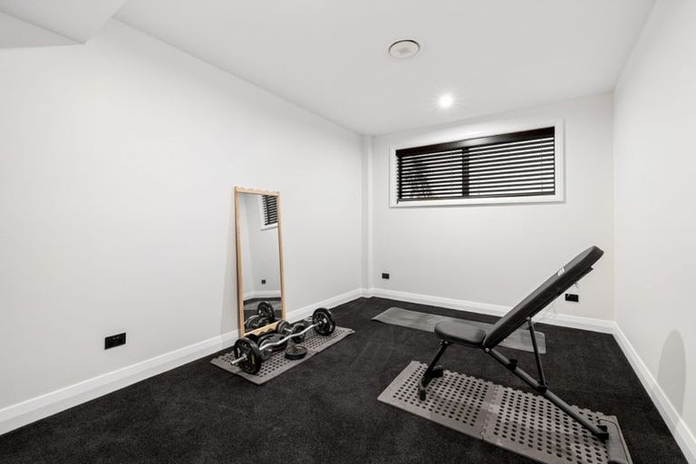 Photo of property in 10 Hawkshead Way, Westmorland, Christchurch, 8025