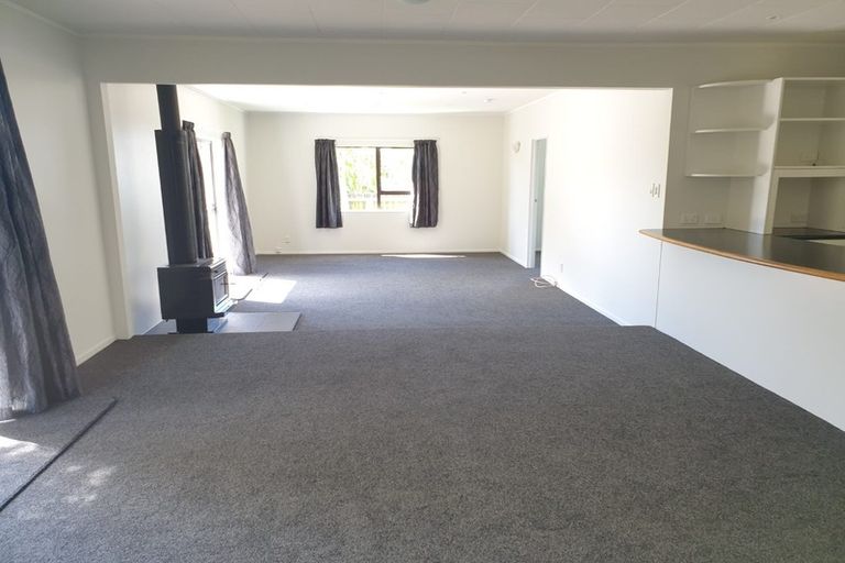 Photo of property in 56 Halberg Street, Glenfield, Auckland, 0629