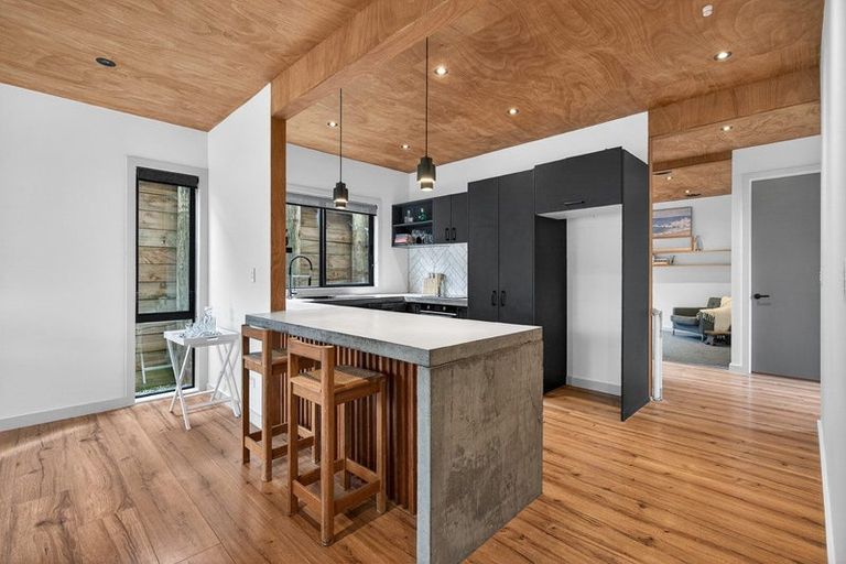 Photo of property in 9a Haunui Road, Pukerua Bay, 5026