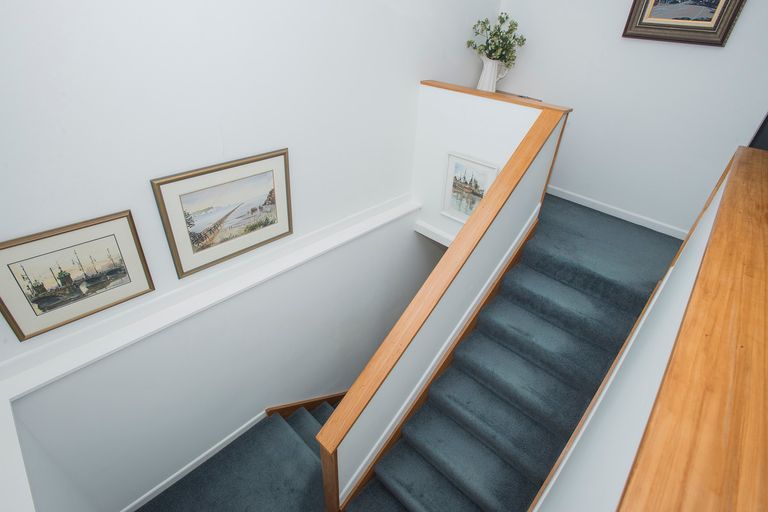 Photo of property in 16 Stanford Crescent, Whataupoko, Gisborne, 4010