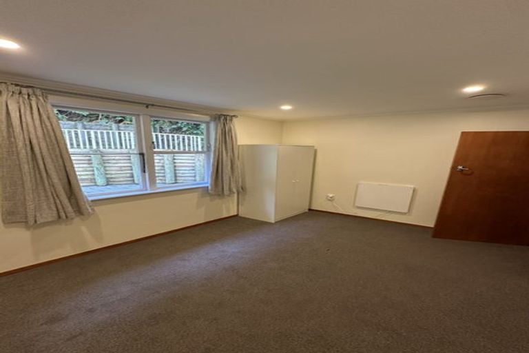 Photo of property in 9 Bird Grove, Stokes Valley, Lower Hutt, 5019