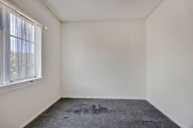 Photo of property in 33 Ngatai Street, Manaia, 4612