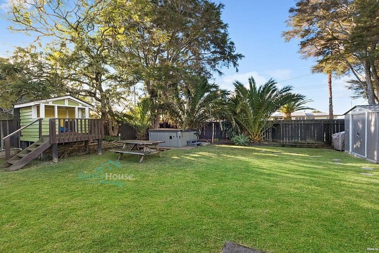 Photo of property in 78 Swanson Road, Henderson, Auckland, 0610