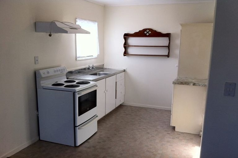 Photo of property in 1/27 Kennington Drive, Clendon Park, Auckland, 2103