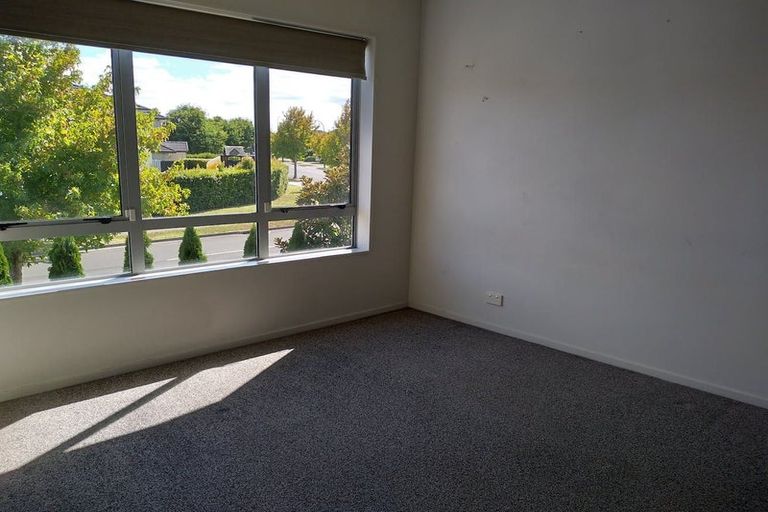 Photo of property in 7 Pickaberry Avenue, Karaka, Papakura, 2113