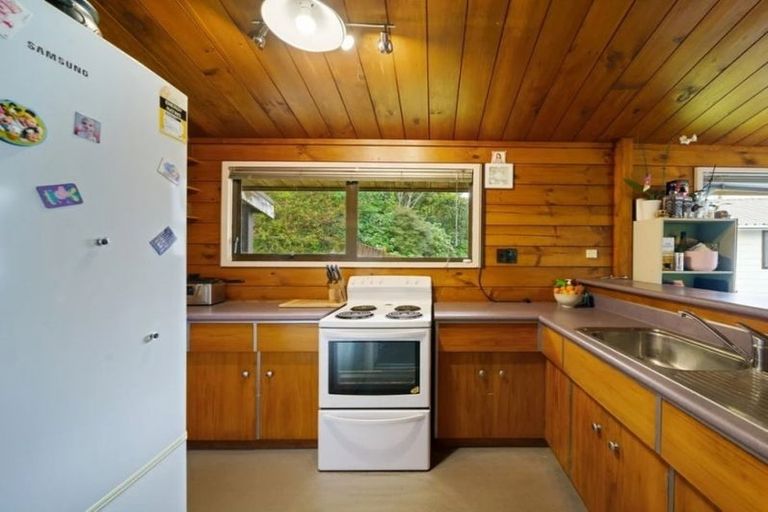 Photo of property in 86 Valley Road, Paraparaumu, 5032