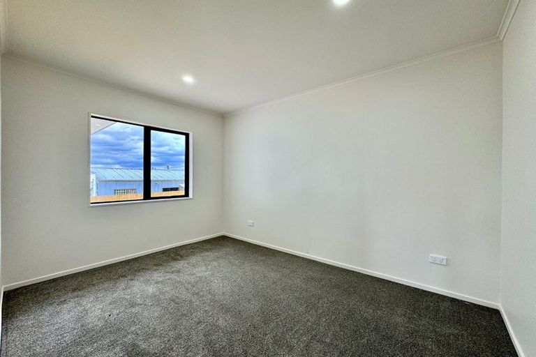 Photo of property in 70 Mahia Road, Manurewa, Auckland, 2102