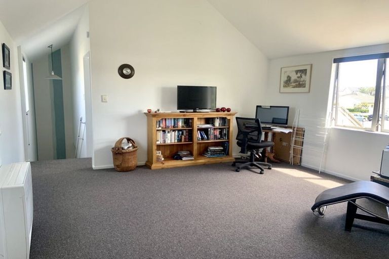 Photo of property in 24 Somme Street, St Albans, Christchurch, 8014