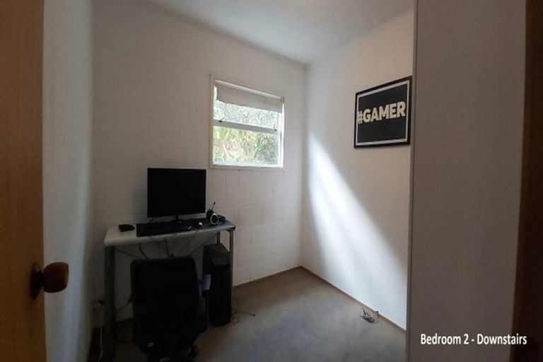 Photo of property in 84a Marine Parade, Mellons Bay, Auckland, 2014