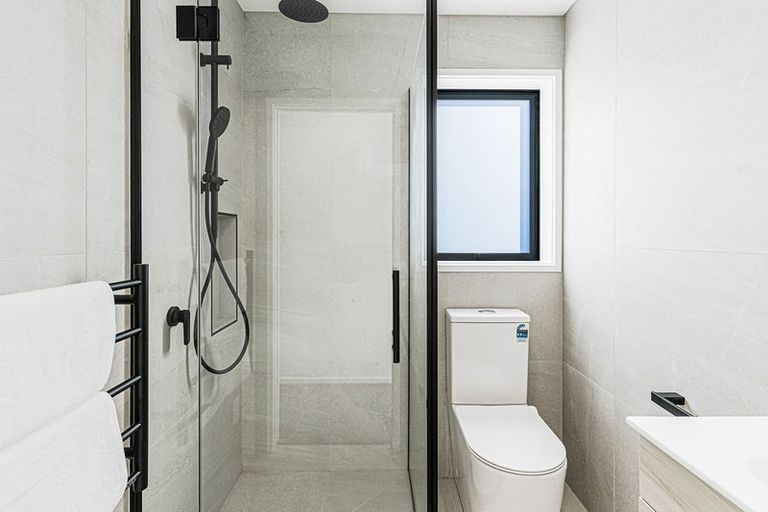 Photo of property in 19b Bradbury Road, Botany Downs, Auckland, 2010