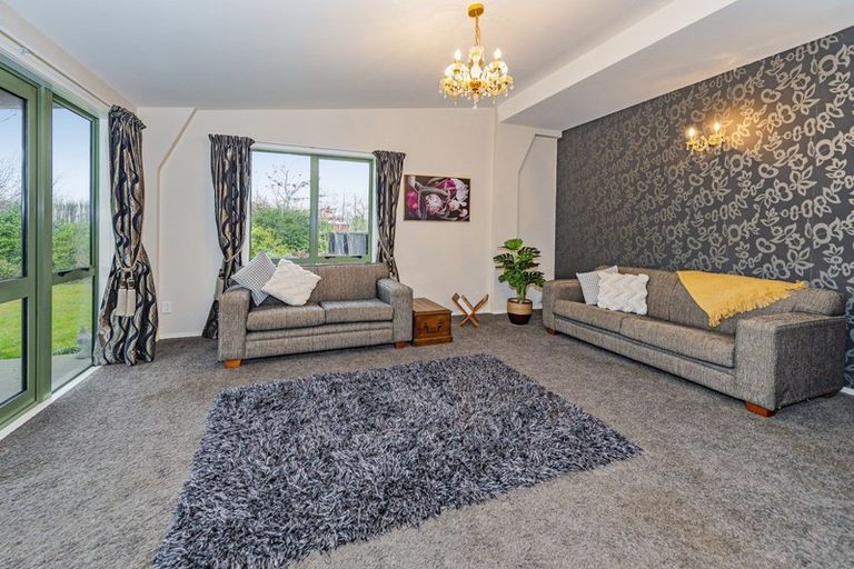 Photo of property in 13 Bridge Street, Southbridge, 7602