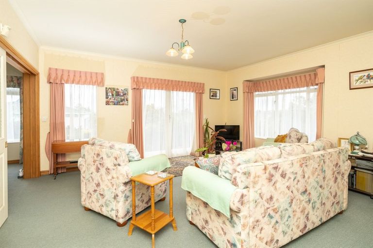 Photo of property in 5 Leyton Place, Nawton, Hamilton, 3200