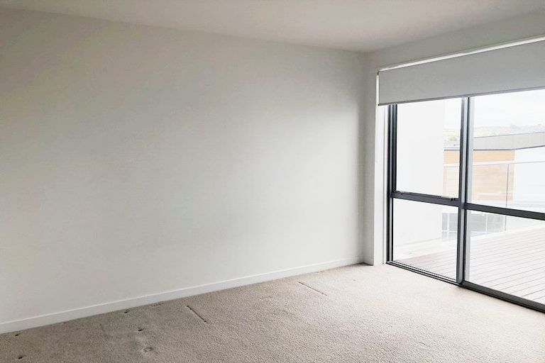 Photo of property in 7/136g Stancombe Road, Flat Bush, Auckland, 2016