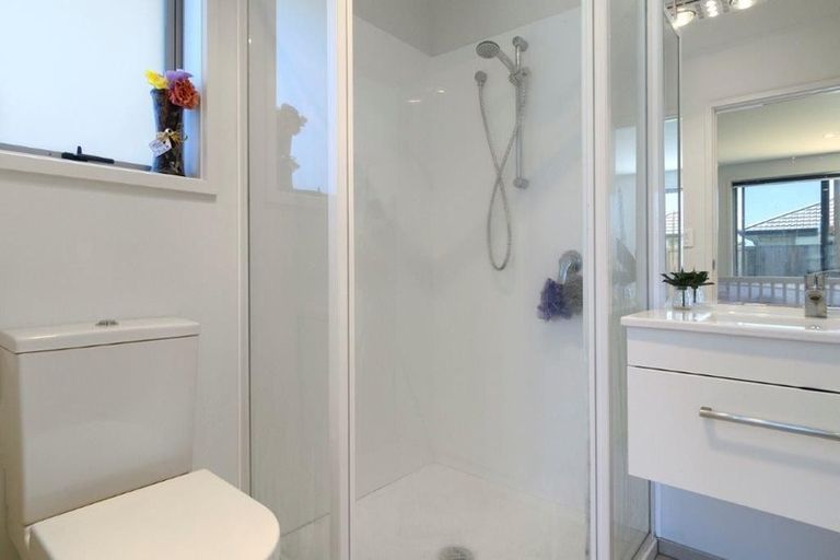 Photo of property in 37 Te Wharo Drive, Papamoa, 3118