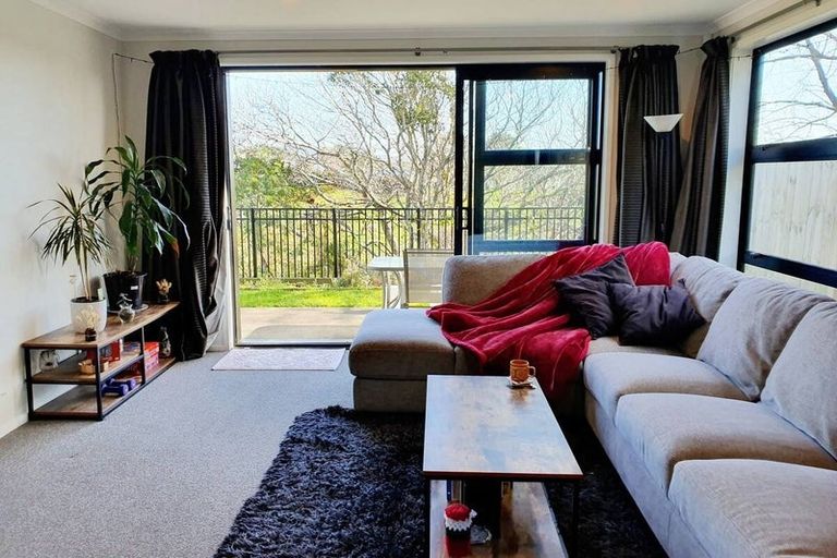 Photo of property in 81a Banks Street, Marfell, New Plymouth, 4310