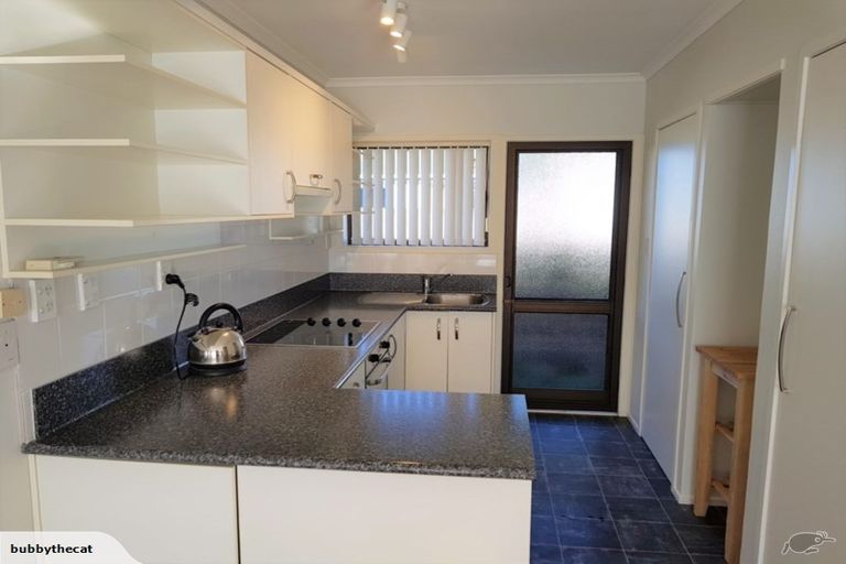 Photo of property in 2/226 Centreway Road, Orewa, 0931