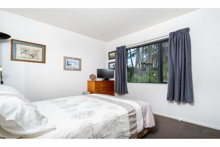 Photo of property in 35d Mcclintock Road, Massey, Auckland, 0614