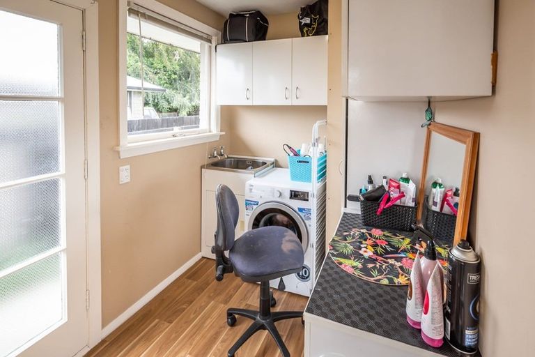 Photo of property in 220 Grimseys Road, Redwood, Christchurch, 8051