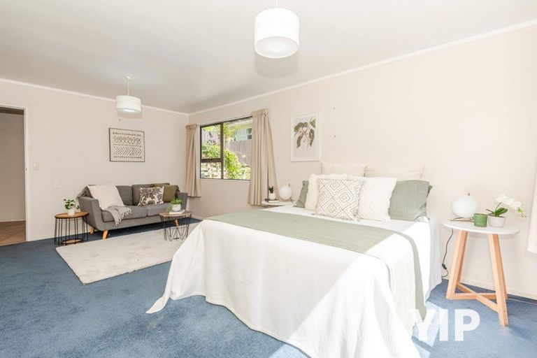 Photo of property in 81 Stewart Drive, Newlands, Wellington, 6037