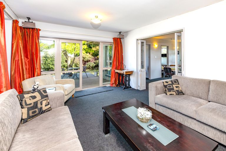 Photo of property in 24b Sarabande Avenue, Redwood, Christchurch, 8051