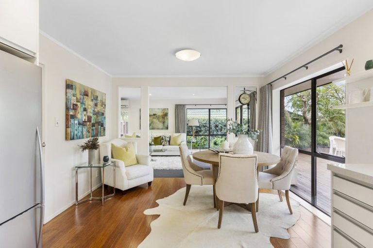 Photo of property in 2/6 Summermist Drive, Northpark, Auckland, 2013