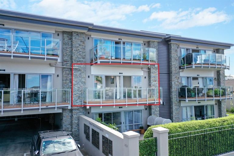 Photo of property in 204/252 Centreway Road, Orewa, 0931