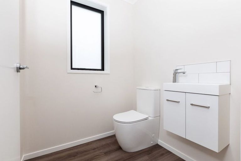 Photo of property in 8 Henui Street, Strandon, New Plymouth, 4312