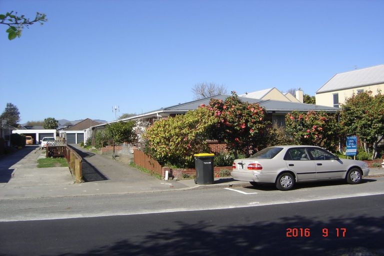 Photo of property in 1/24 Aikmans Road, Merivale, Christchurch, 8014