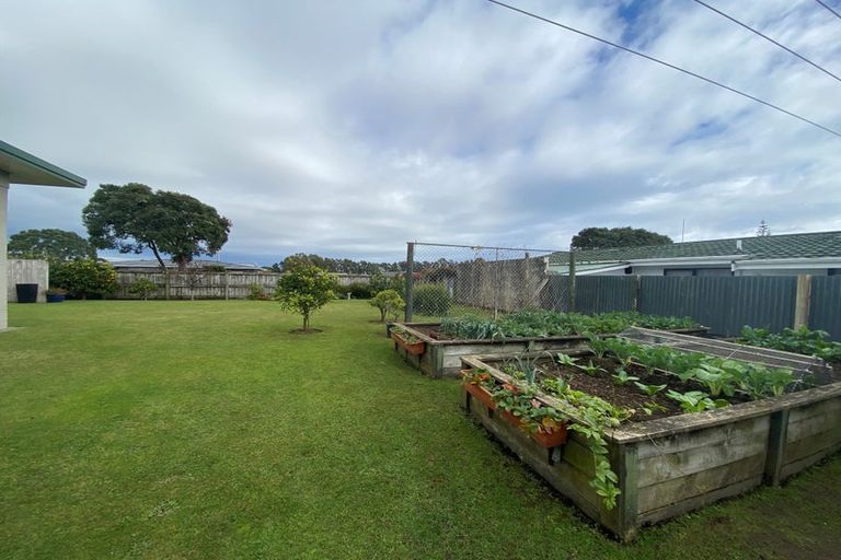 Photo of property in 1 Sarten Street, Waitara, 4320