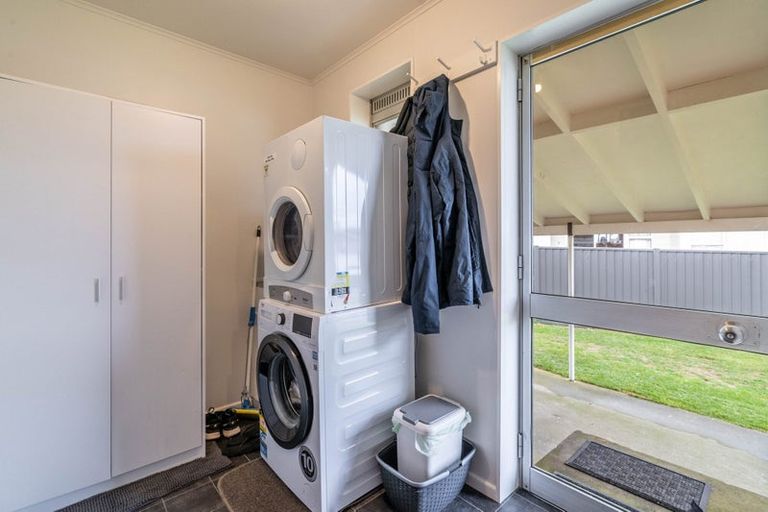 Photo of property in 99 Dunbeath Crescent, Kew, Invercargill, 9812