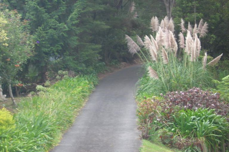 Photo of property in 2/33 Sapphire Place, Bayview, Auckland, 0629