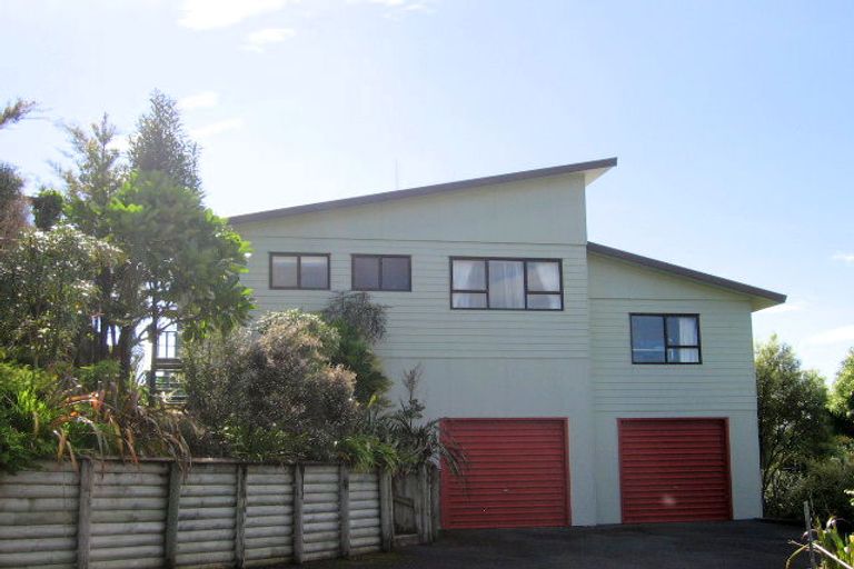 Photo of property in 2 Mayor View Terrace, Waihi Beach, 3611