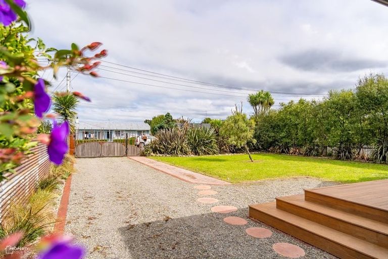 Photo of property in 65 Brandon Street, Featherston, 5710