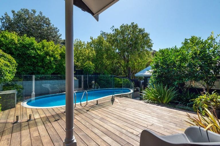 Photo of property in 2 Manurere Avenue, Takapuna, Auckland, 0622