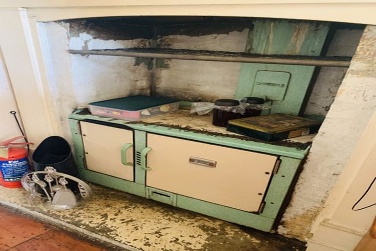 Photo of property in 1/27 Railway Street West, Papakura, 2110