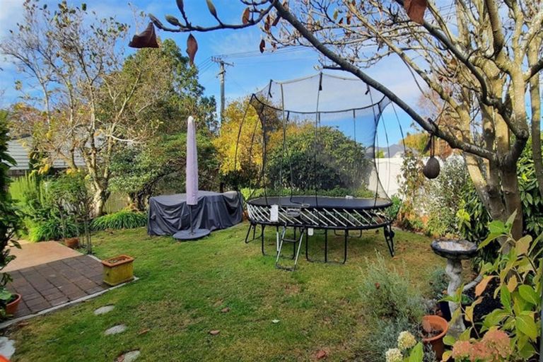 Photo of property in 71a Mcfaddens Road, St Albans, Christchurch, 8052